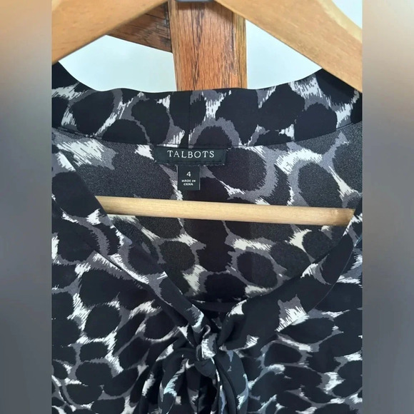 Talbots size 4 Black & White Tie Front Blouse - Picture 2 of 4